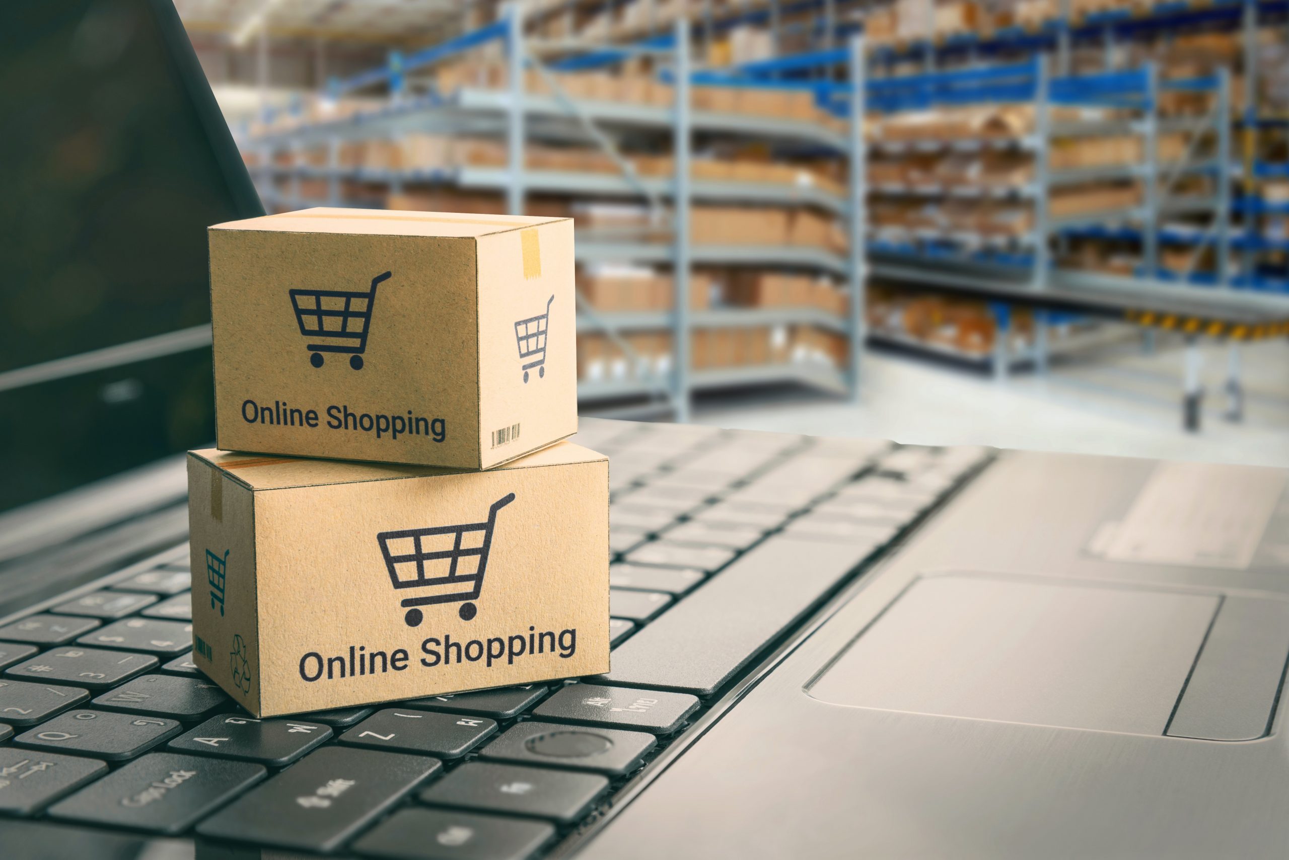 Dropshipping vs. Traditional Retail: The 2025 Showdown